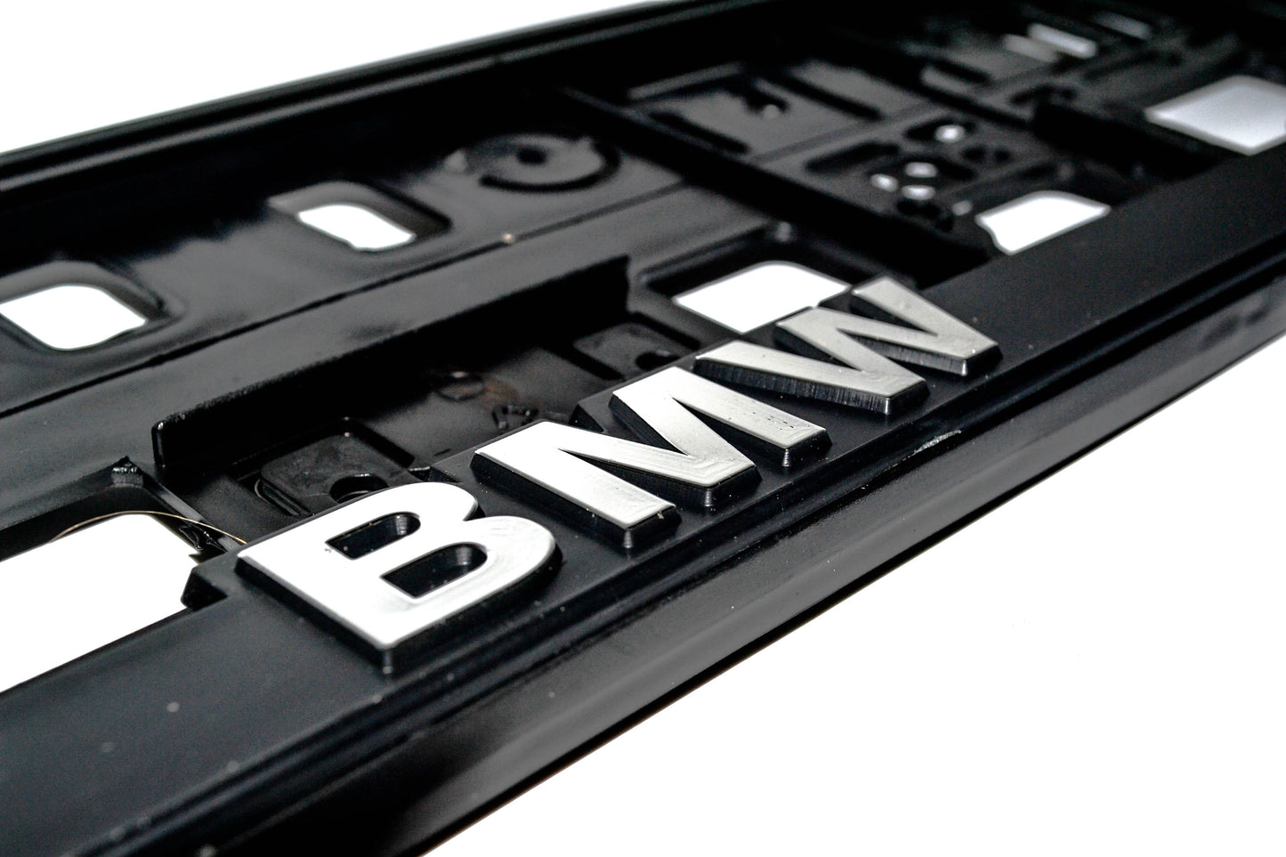 Табела за регистрационен номер BMW