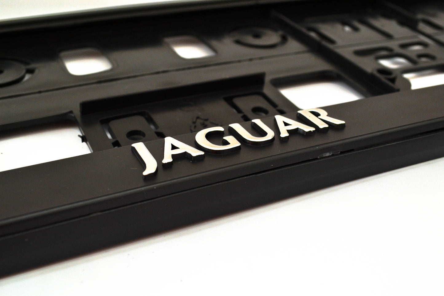 Табела за регистрационен номер Jaguar