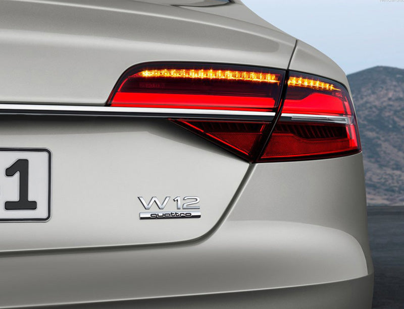 Емблема за калник W12