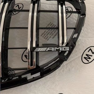 Емблема AMG за предна решетка черна