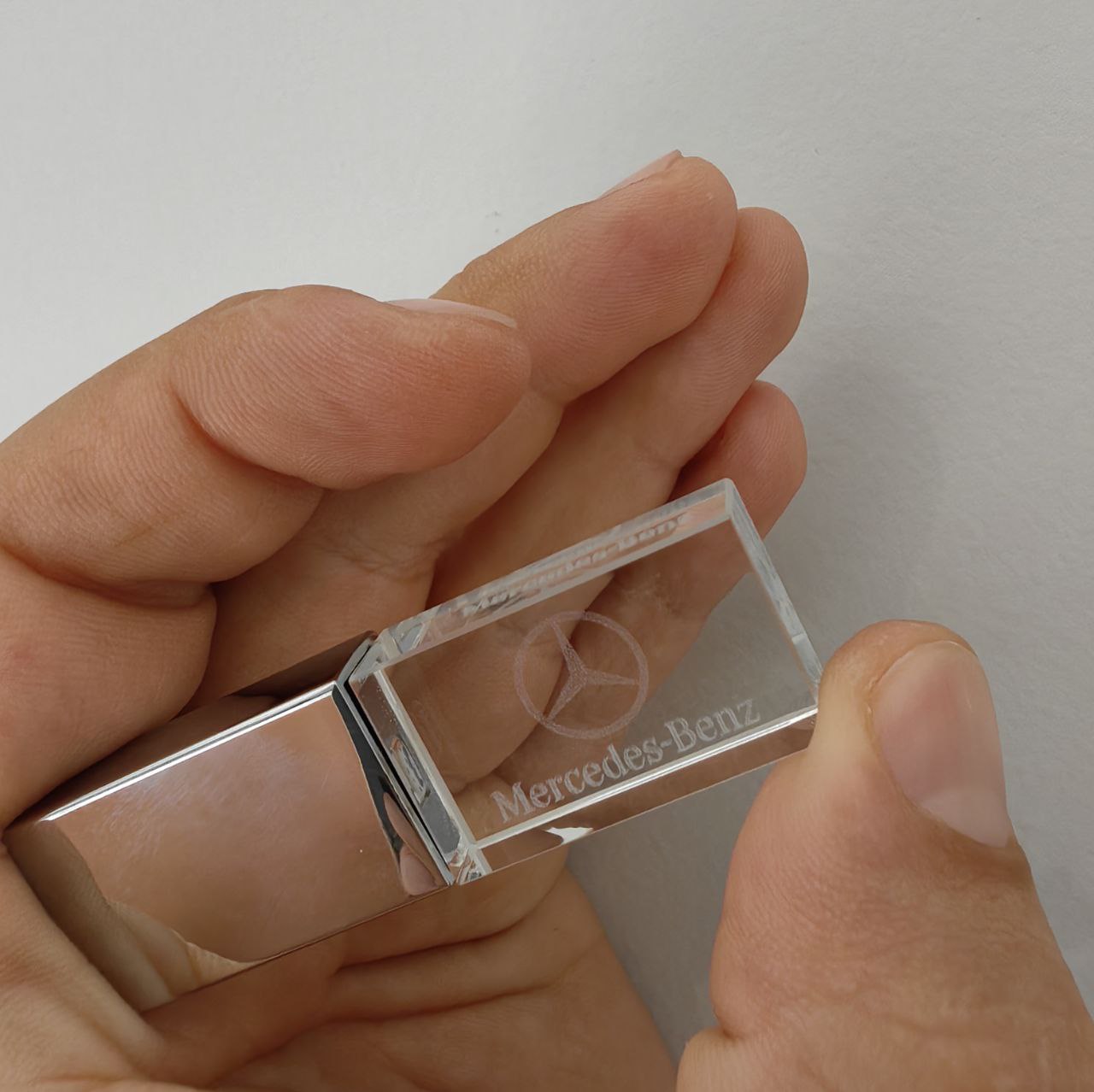 Стъклена USB Флашка 32GB