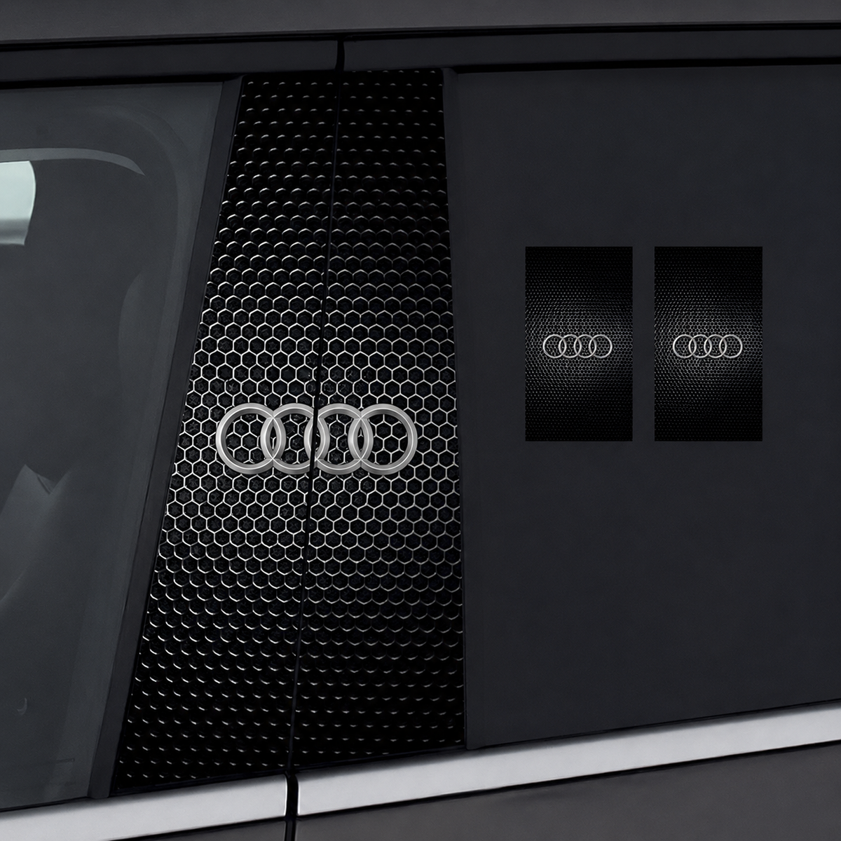 Декоративни стикери за автомобилни колонки с лого AUDI