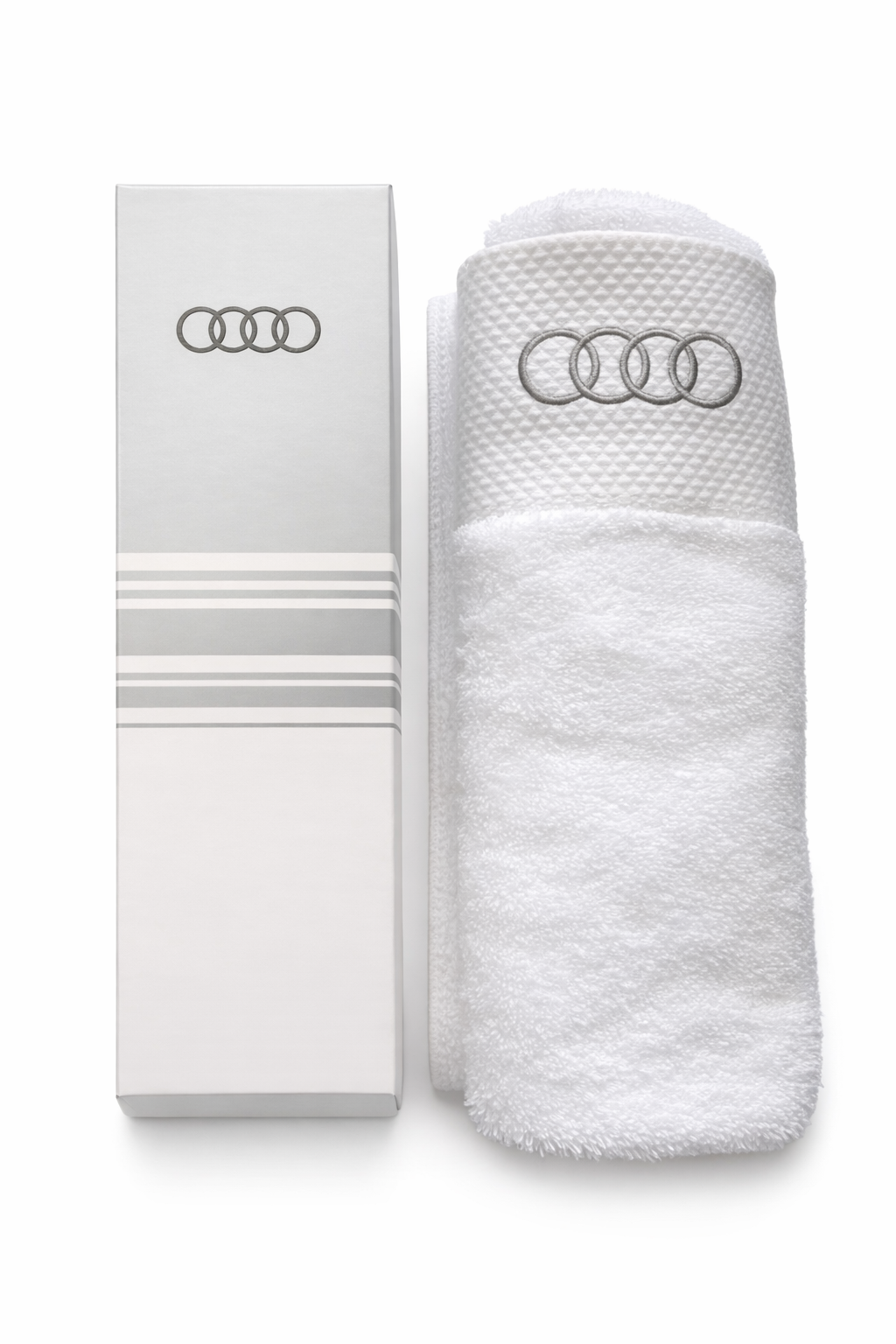 Луксозна кърпа Audi – Мека памучна кърпа за баня с подаръчна кутия