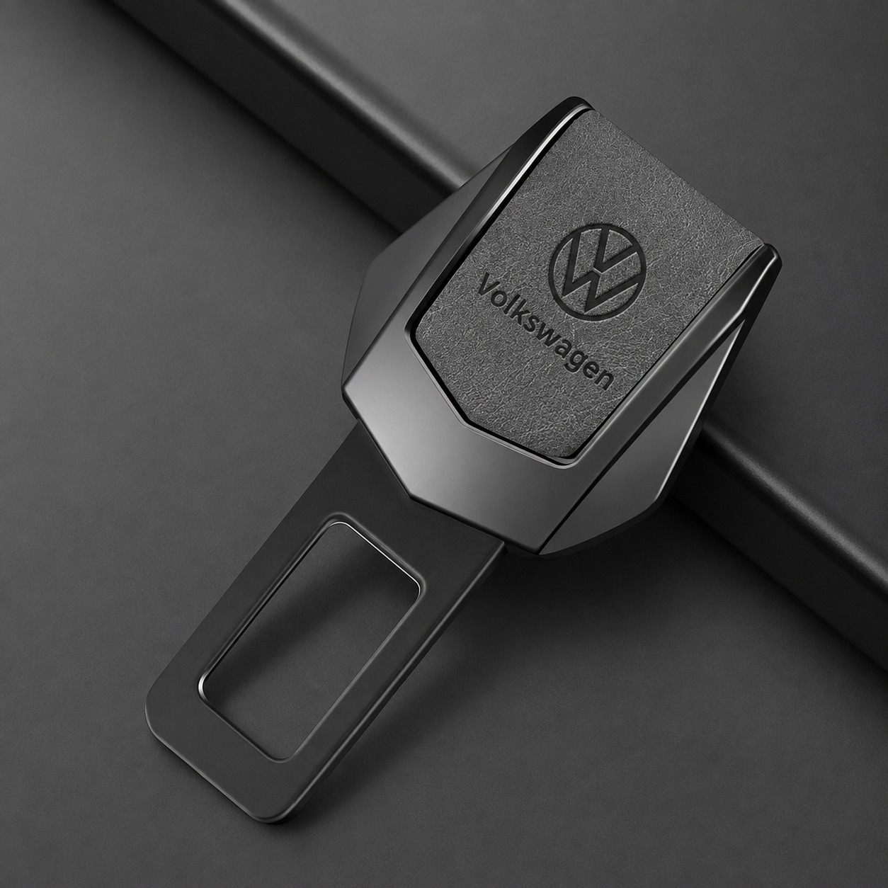 Метална закопчалка TOYOTA за автомобилен предпазен колан с кожен детайл VW