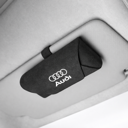 Луксозен автомобилен калъф за очила AUDI – магнитен монтаж за сенник