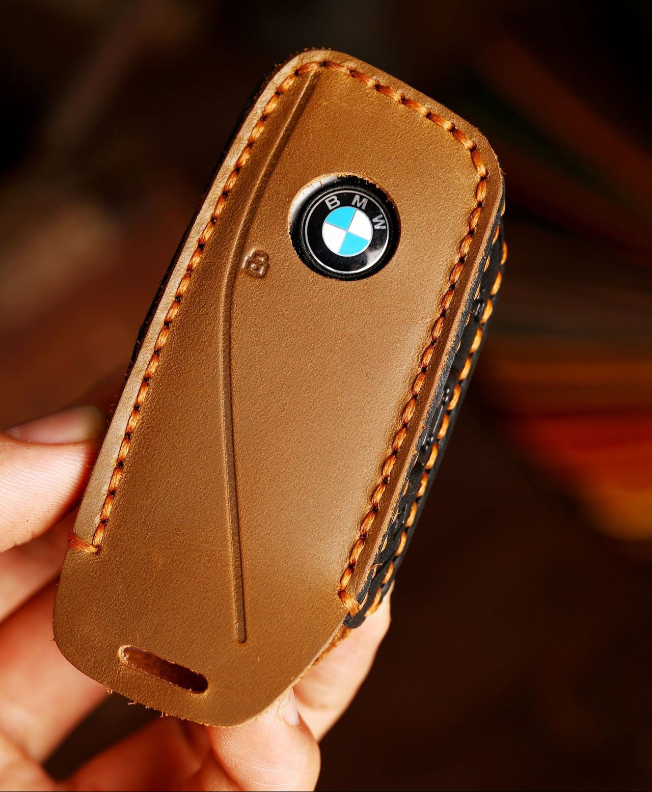 Ръчно изработен кожен калъф за BMW ключ – Premium Handmade (3 цвята)