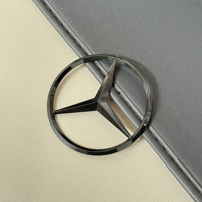 Задна емблема 70мм - 90мм за Mercedes – 3 цвята, стилен дизайн ЧЕРЕН ЛАК