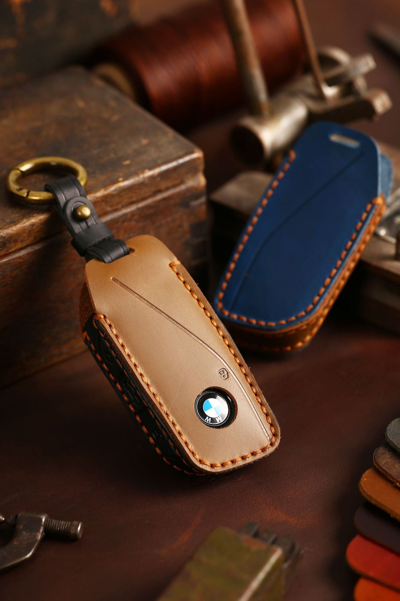 Ръчно изработен кожен калъф за BMW ключ – Premium Handmade (3 цвята)