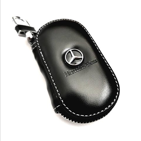 Кожен калъф за ключ Mercedes-Benz – луксозен модел с метално лого