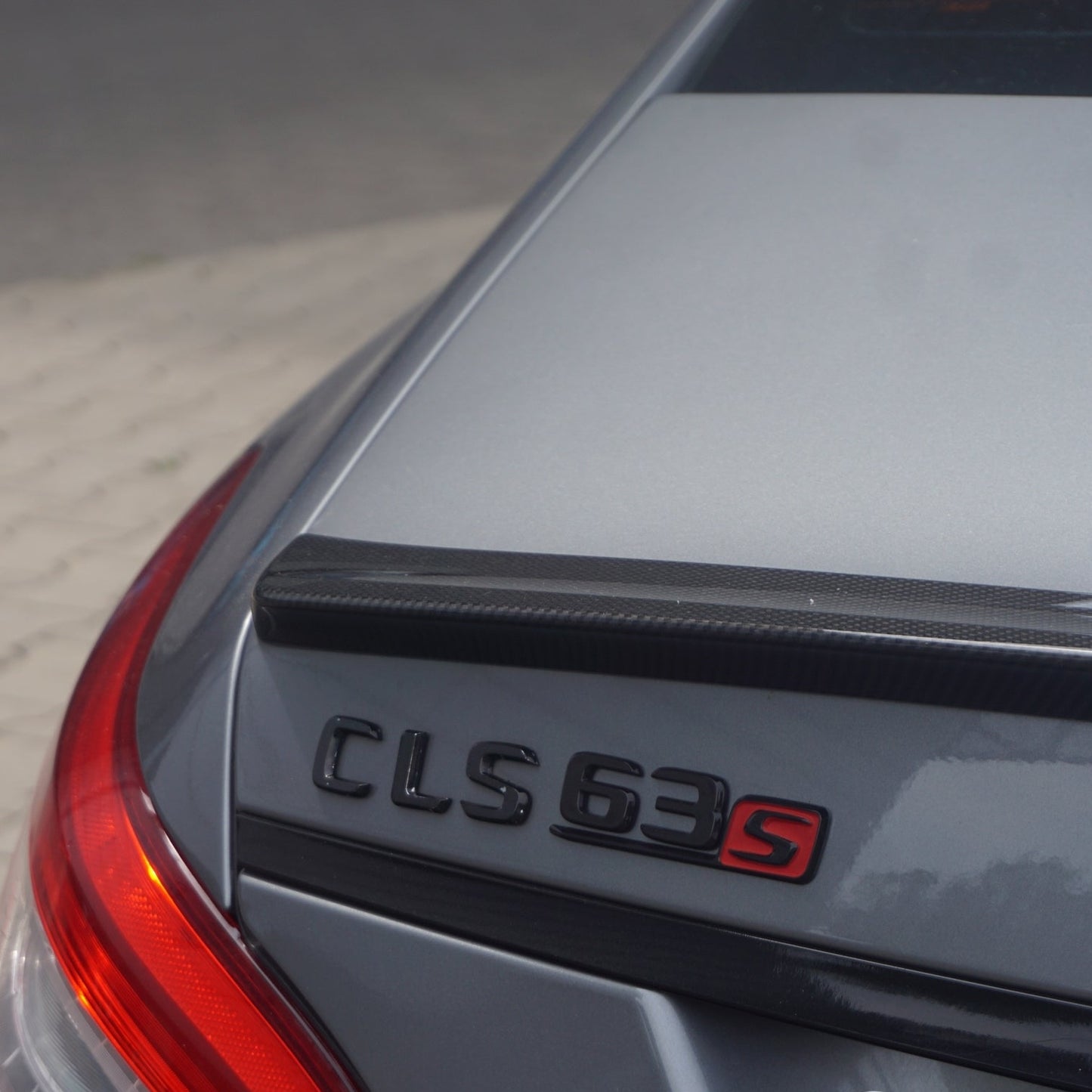 Емблема Mercedes CLS-Class за Заден Капак Черна - лак