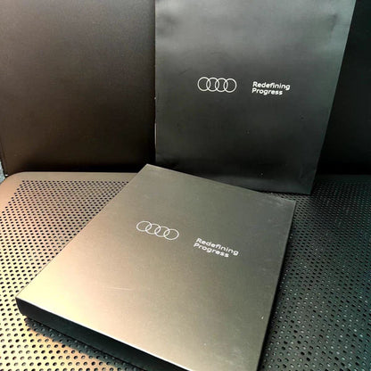 Тефтер за кола с лого