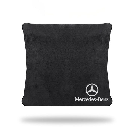 Велурена възглавница