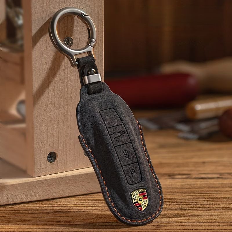 Кожен калъф за ключ Porsche с ключодържател – Ръчно зашиване