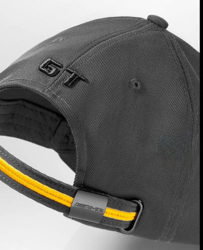 Шапка с лого AMG