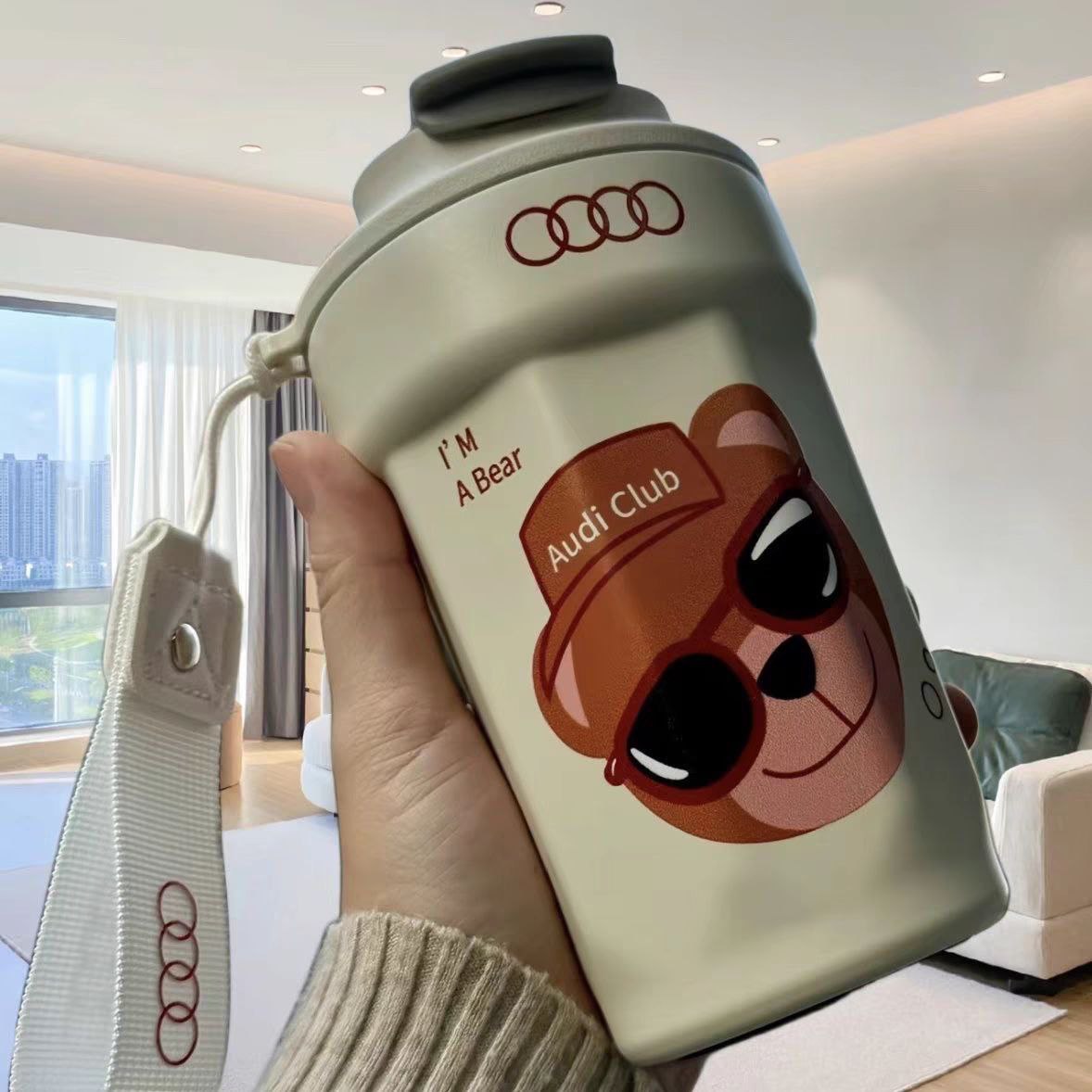 Метална бутилка / чаша за вода Audi – Премиум дизайн с лого